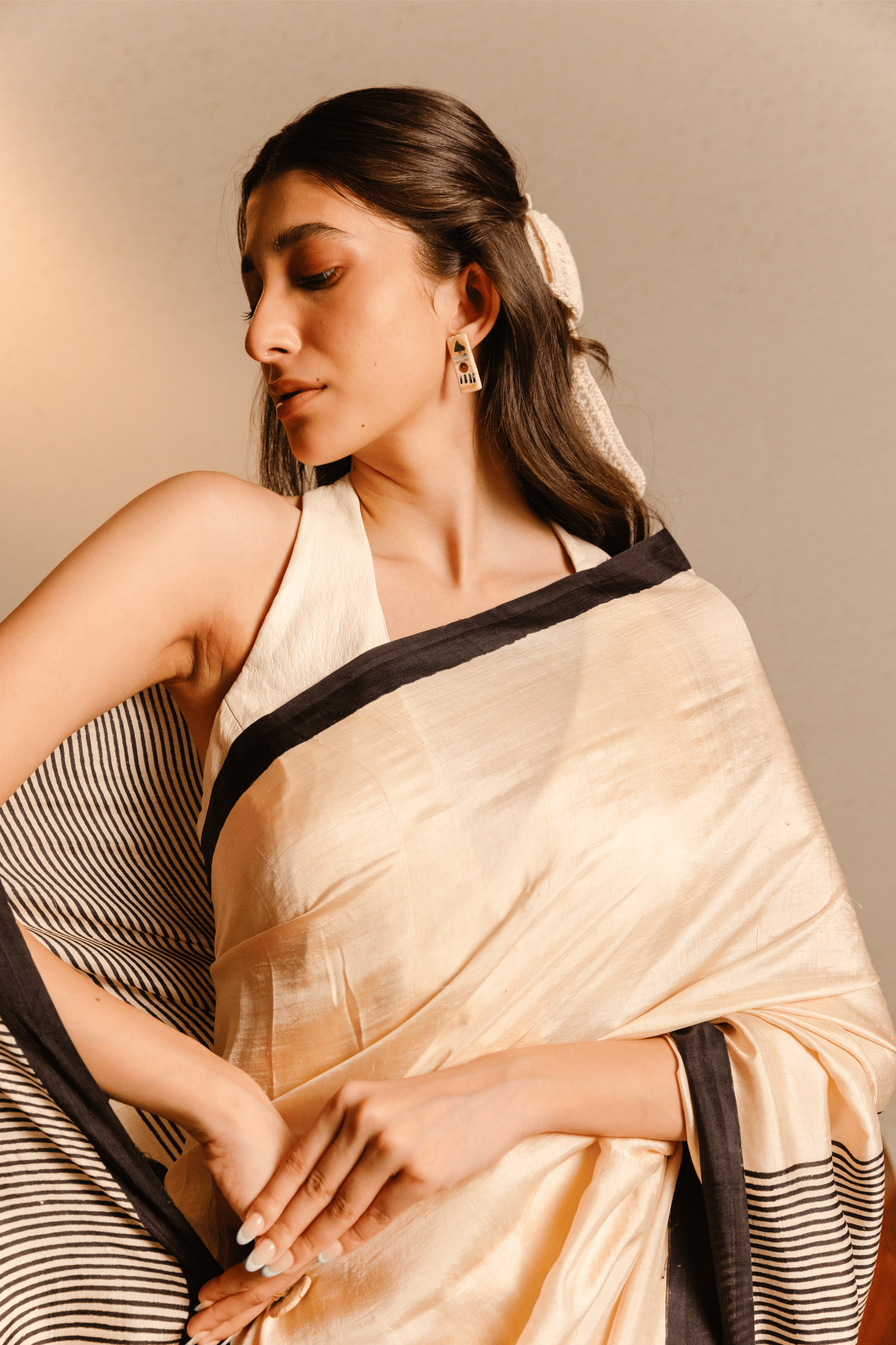Charcoal Ivory